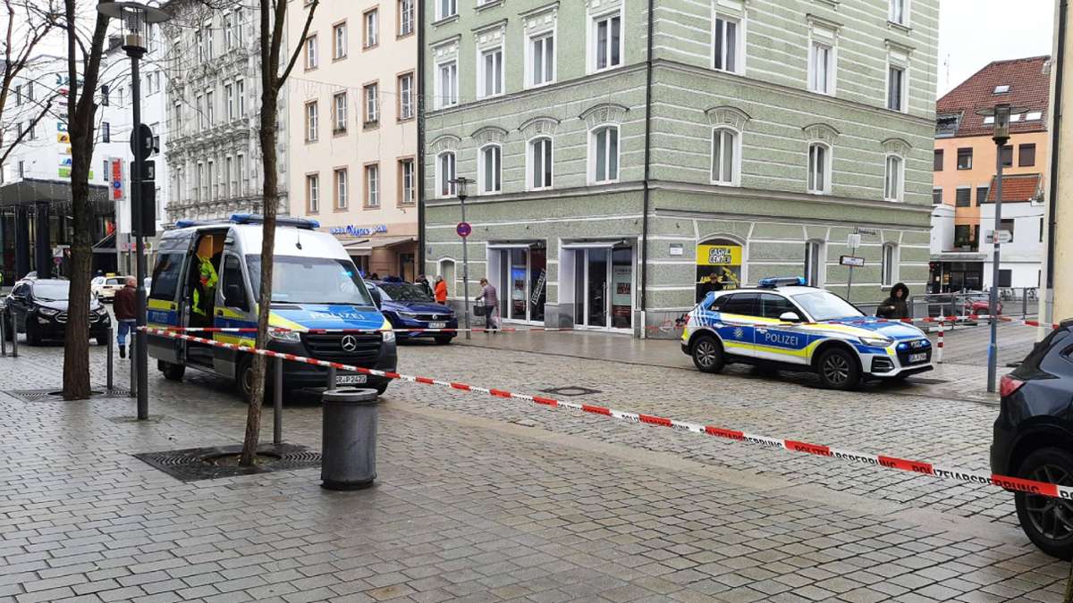 Passau: Lastwagen fährt in Fußgängergruppe - Frau getötet