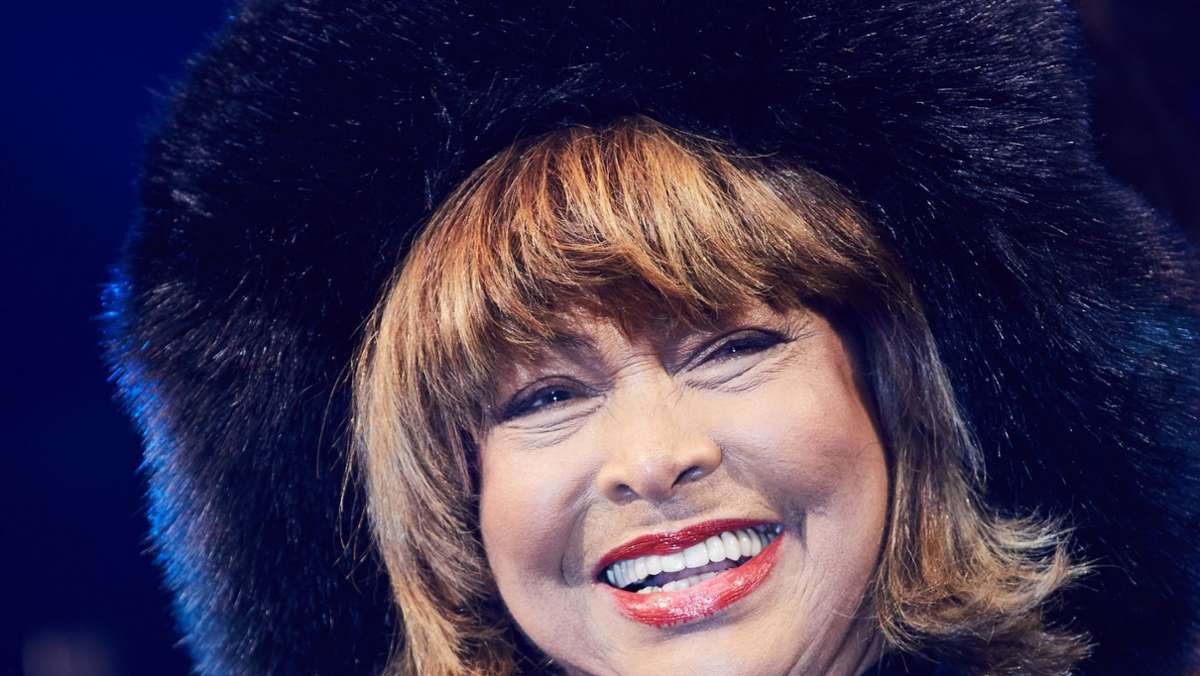  „Simply the Best“ heißt eine Show, in der Tina Turner gefeiert wird. Dennoch hat die Sängerin den bayerischen Tourveranstalter verklagt. In erster Instanz bekam sie recht. In der zweiten sieht es nicht mehr so gut für sie aus. 