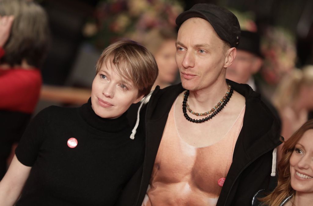 Initiatorin der Aktion „Nobody’s Doll“: Schauspielerin Anna Brüggemann mit ihrem Bruder Dietrich.