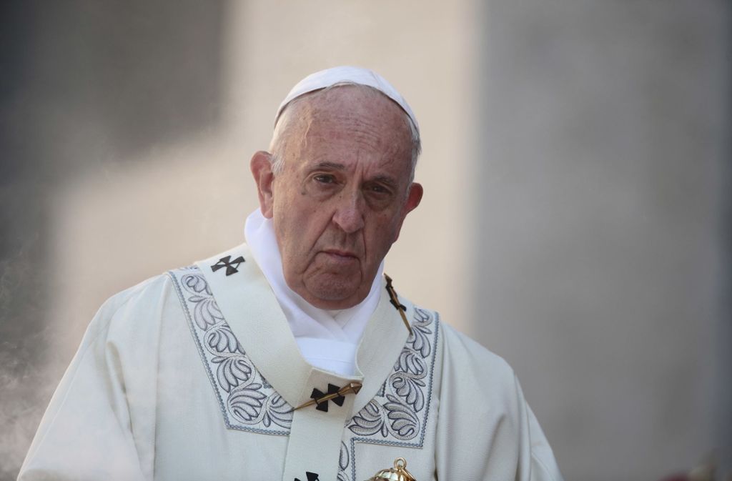 Papst Franziskus hebt das „päpstliche Geheimnis“ in Fällen von sexuellem Missbrauch auf. Foto: picture alliance/dpa/Evandro Inetti