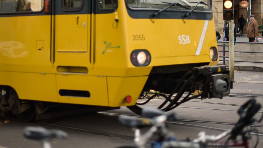 Unfall in Bad Cannstatt: Stadtbahn erfasst 15-jährigen Fußgänger
