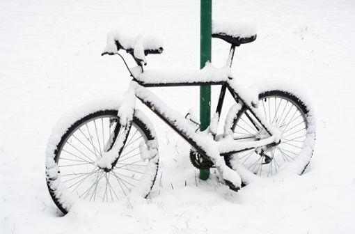 Fahrräder sind im Winter Schnee, Frost und viel Feuchtigkeit ausgesetzt. Doch wie sollten Räder gelagert werden, damit sie den Winter unbeschadet überstehen?  