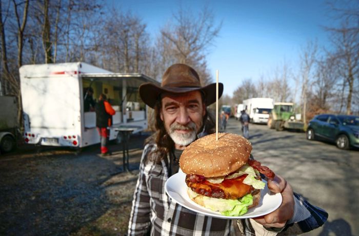 „TruckStop Cowboy“ bei Vaihingen/Enz: Der Foodtruck mit den verdammt leckeren Burgern an der B10
