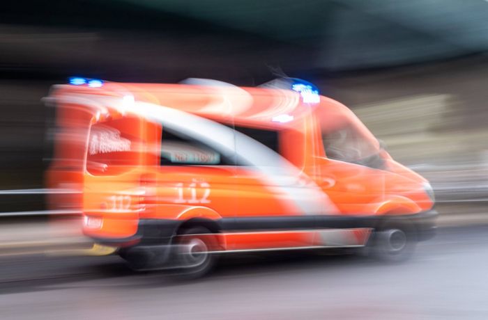 Unfall in Stuttgart-Ost: 24-Jähriger von Stadtbahn erfasst – Zeugen gesucht