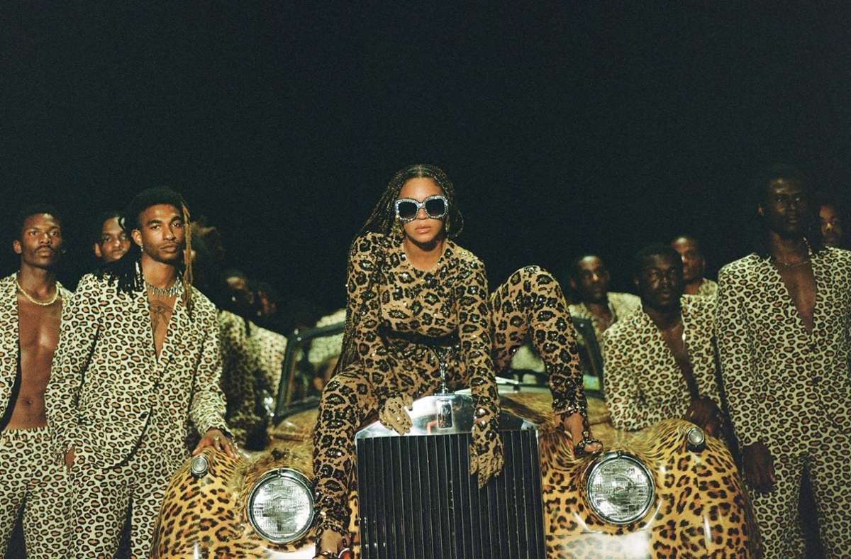 Szenenbild aus „Black is King“ - Regie, Produktion, Drehbuch und Hauptrolle: Beyoncé