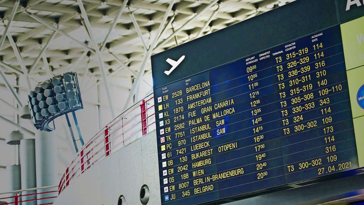 Fluglärm Region Stuttgart: Mehr als 10 000 Unterschriften gegen neue Flugroute
