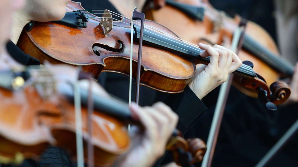  Von diesem Sonntag an hat auch Stuttgart einen Internationalen Violinwettbewerb. Vom 18. bis 25. Juli wetteifern in der Musikhochschule 24 junge Menschen um Preisgelder von 50 000 Euro und ein wertvolles Guadagnini-Instrument. 