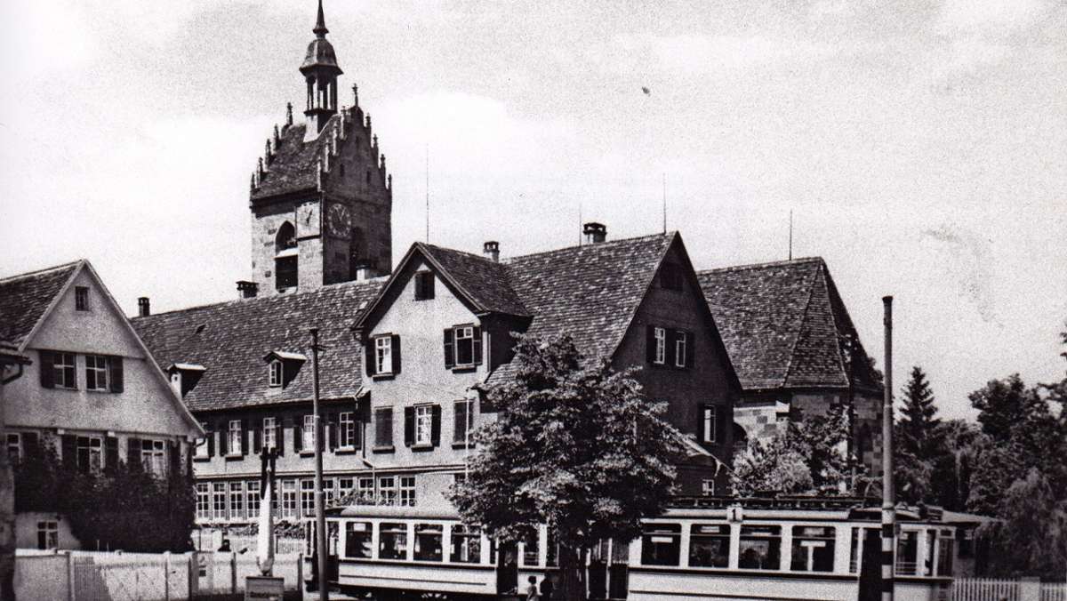 „Alte Schule“ Fellbach: Pfeiler stützten das alte Gemäuer