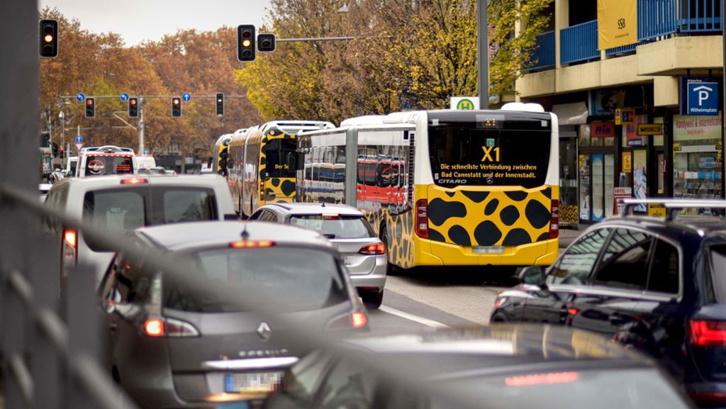 Saubere Luft in Stuttgart: Kuhn stimmt bei Busspur gegen Grüne