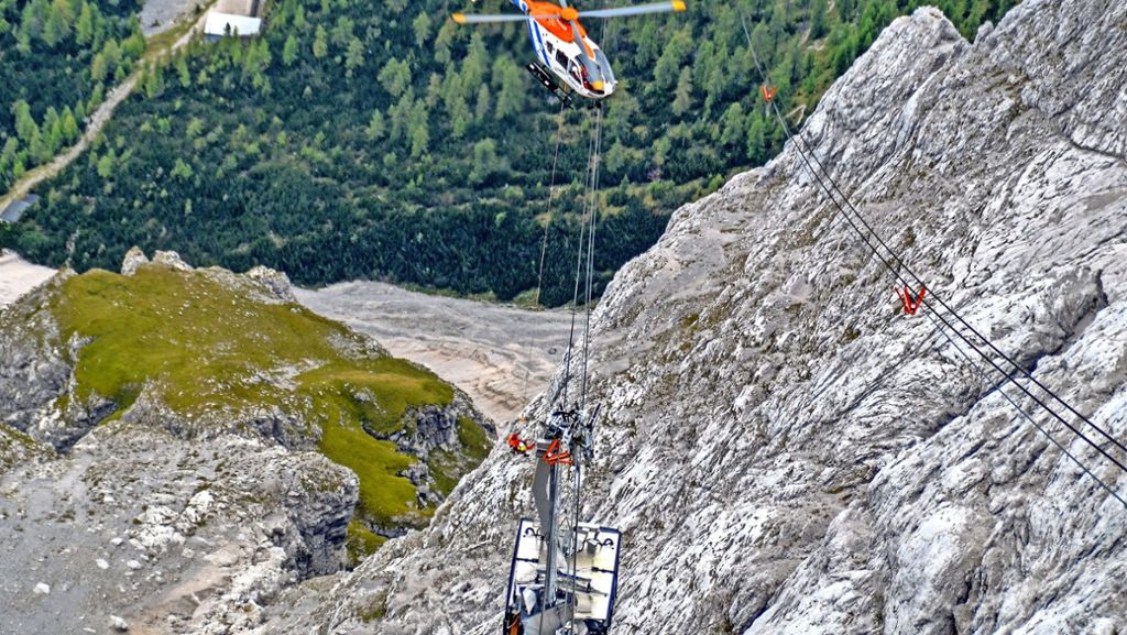 Zugspitzbahn bei Bergeübung schwer beschädigt: Neue Seilbahn bleibt wochenlang geschlossen