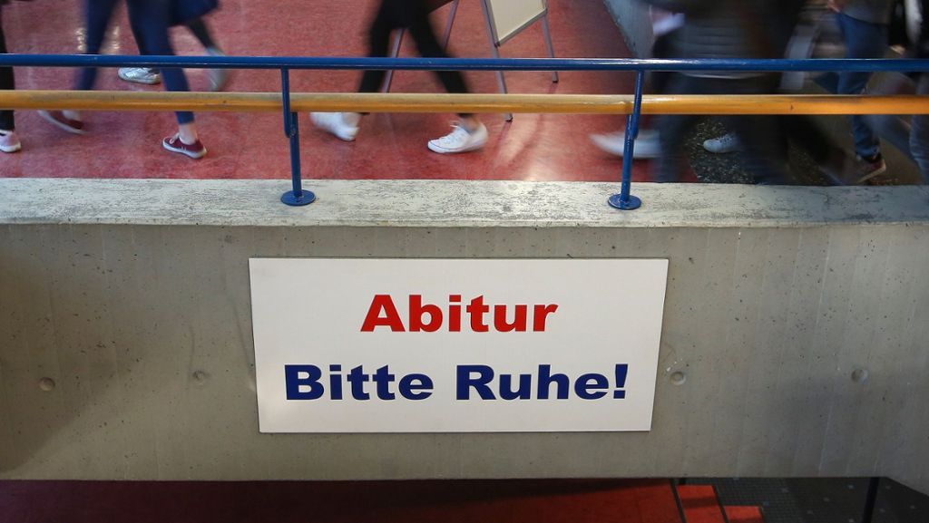 Abiturprüfungen in Stuttgart: Mathe-Abi startet mit Verzögerung