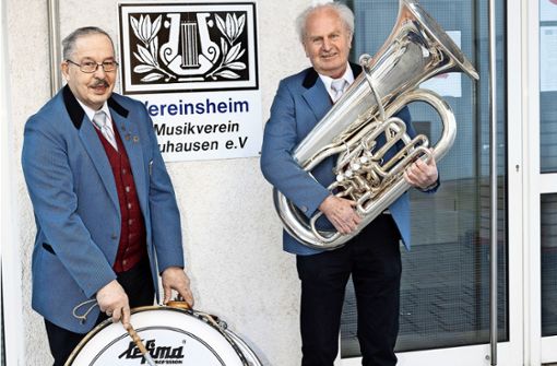 Langjährige Weggefährten sind Karl-Heinz Eisele (links) und Karl Bayer. Foto: Horst Rudel