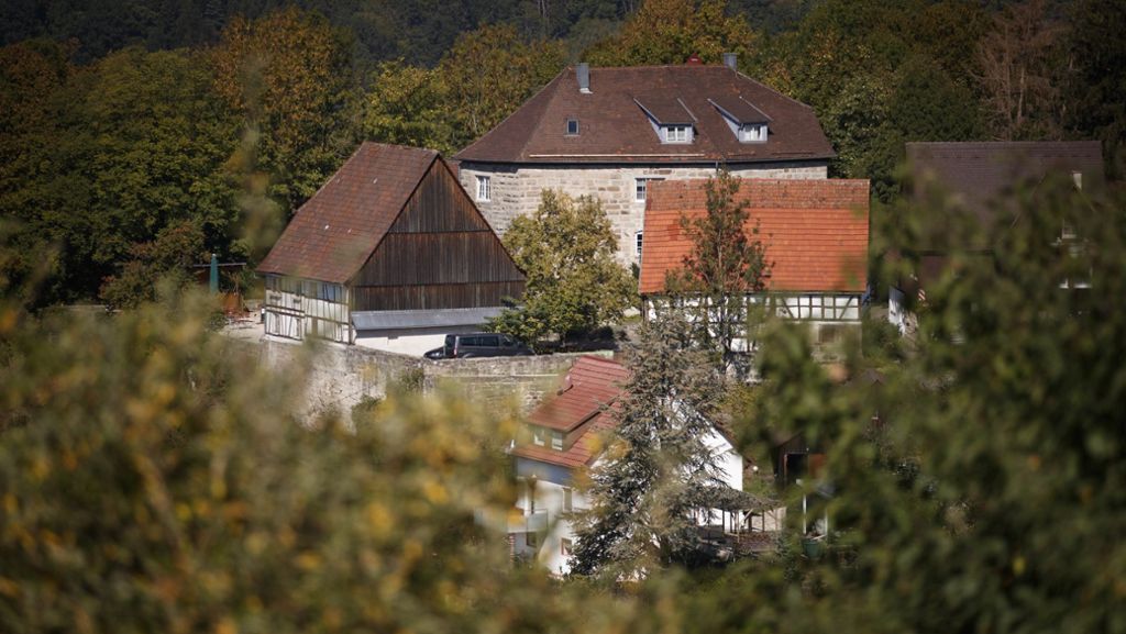 Eine echte Burg aus dem 13. Jahrhundert für 2 Millionen Euro – das gibt es derzeit im Rems-Murr-Kreis. Warum Waldenstein noch nicht verkauft ist und was der Besitzer in naher Zukunft ändern will: 