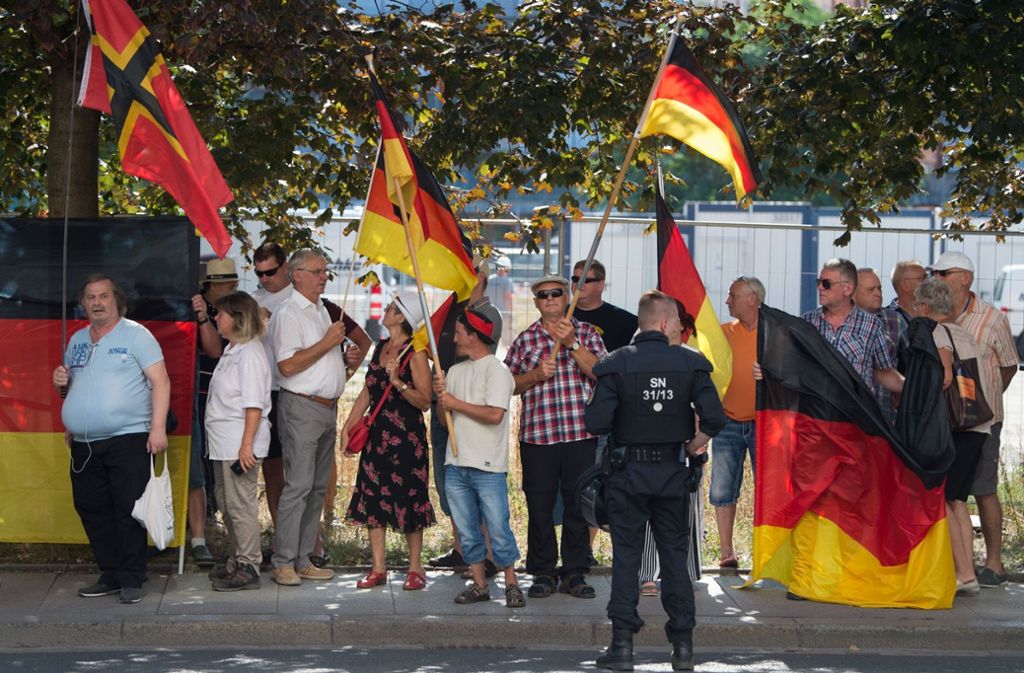 Teilnehmer der Pegida-Demonstration am 16. August in Dresden Foto: ZB