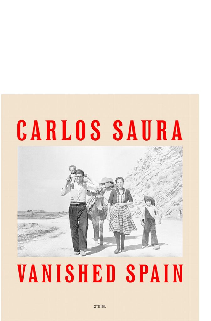 Gezeigt werden auch Fotos aus dem Buch „Vanished Spain“ (2016) des spanischen Filmemachers Carlos Saura, die in den 1950er-Jahren während Sauras Reise durch Andalusien und Zentralspanien entstanden.