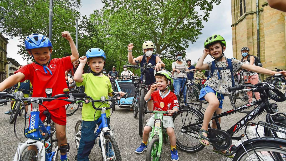 Kidical Mass in Stuttgart: Rekordteilnehmerzahl bei der Radtour mit Kindern