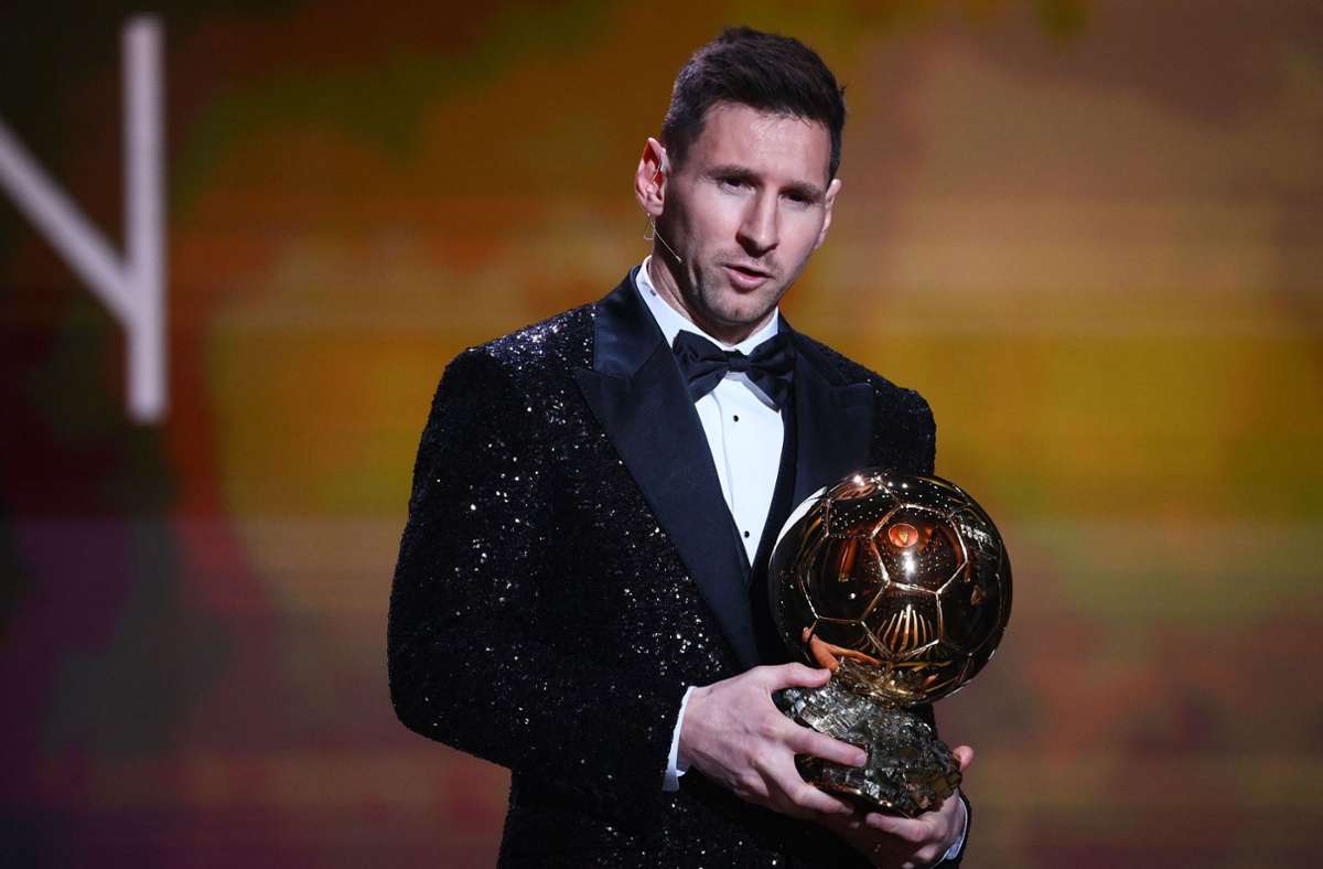Lionel Messi und der Ballon d’Or. Foto: AFP/FRANCK FIFE
