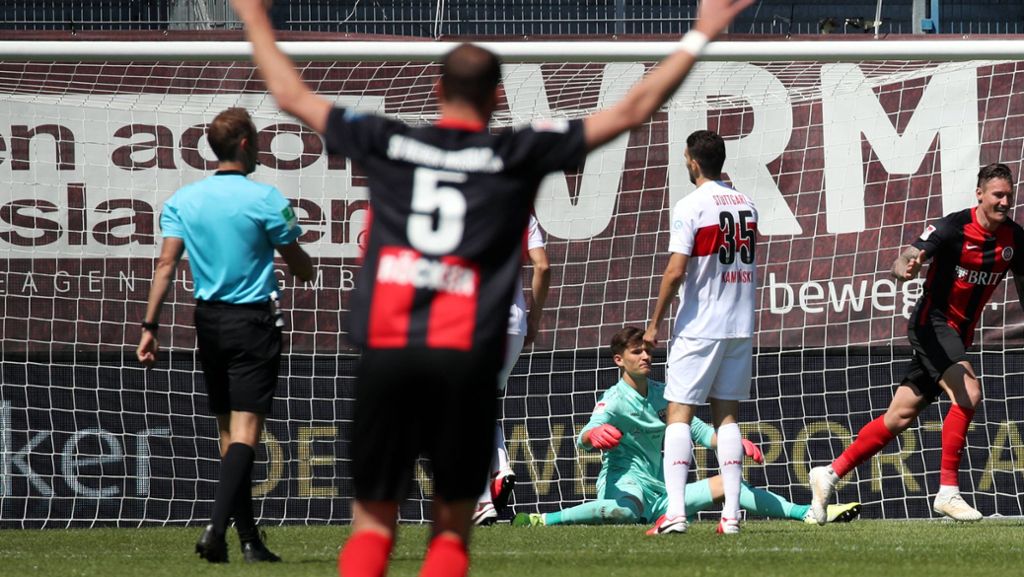 SV Wehen Wiesbaden gegen VfB Stuttgart: Elfmeter in der Nachspielzeit sorgt für Pleite zum Neustart
