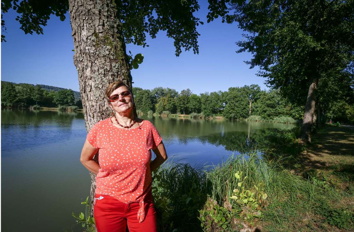 Anita Götz ist gebürtige Horrheimerin und  Ortsvorsteherin. Die Gegend kennt sie  gut. Foto: factum/Simon Granville