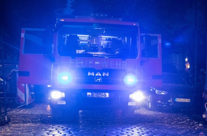 Mülleimerbrände in Esslingen: Polizei sucht Brandstifter