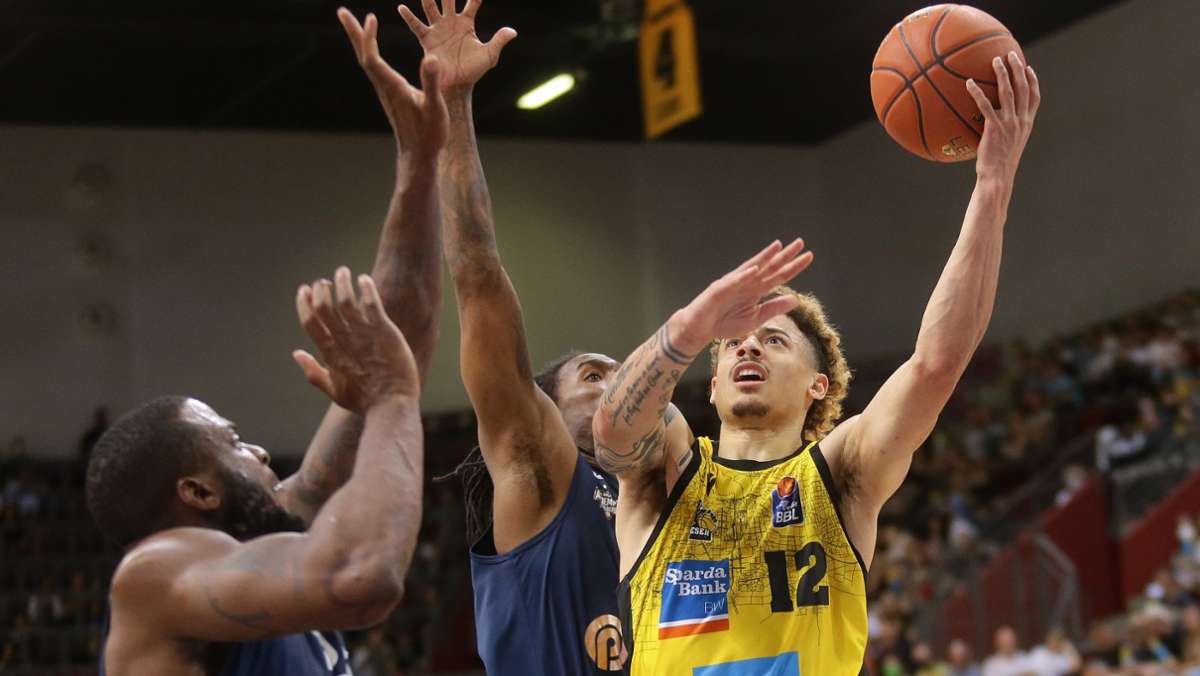 Basketball-Bundesliga: MHP Riesen Ludwigsburg sichern sich Platz vier und  Heimvorteil gegen Ulm