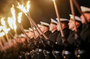 Bundeswehr hat Lambrecht mit Großem Zapfenstreich verabschiedet