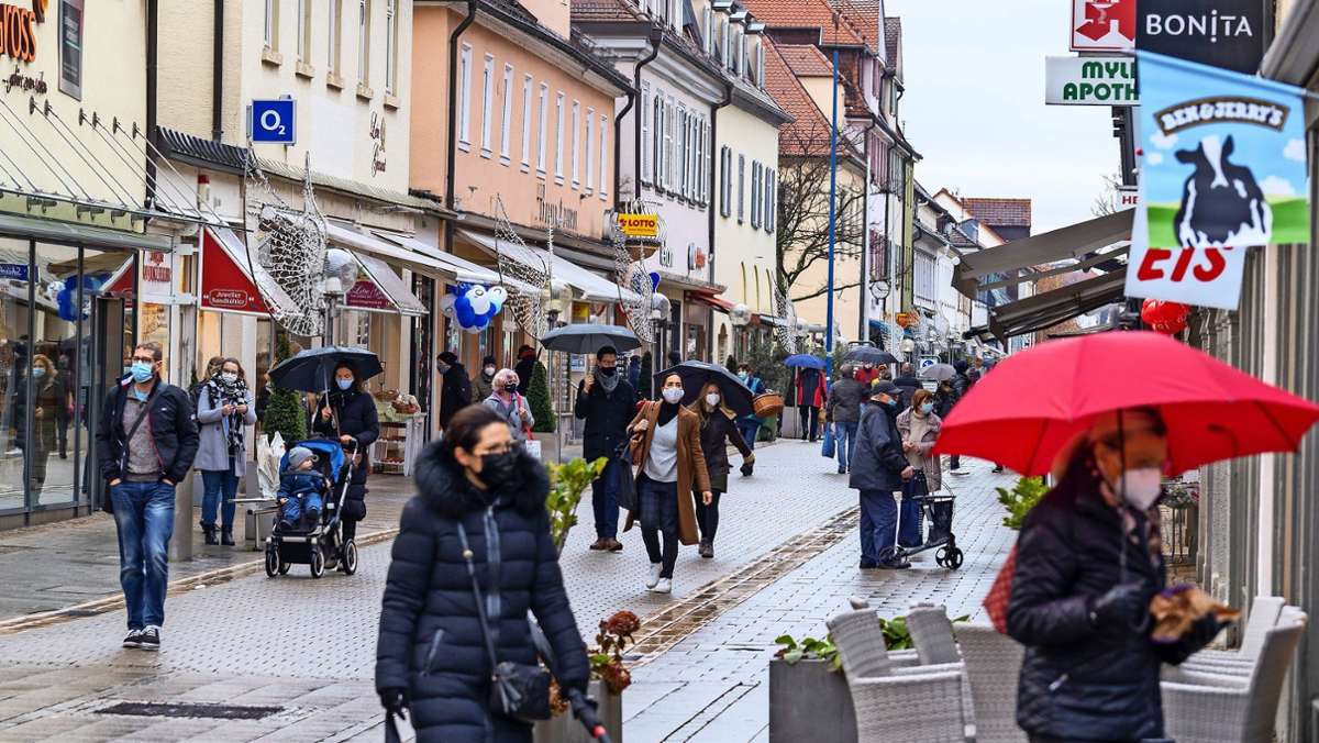 Adventsshopping vor dem Lockdown: Ludwigsburger halten sich auffällig zurück