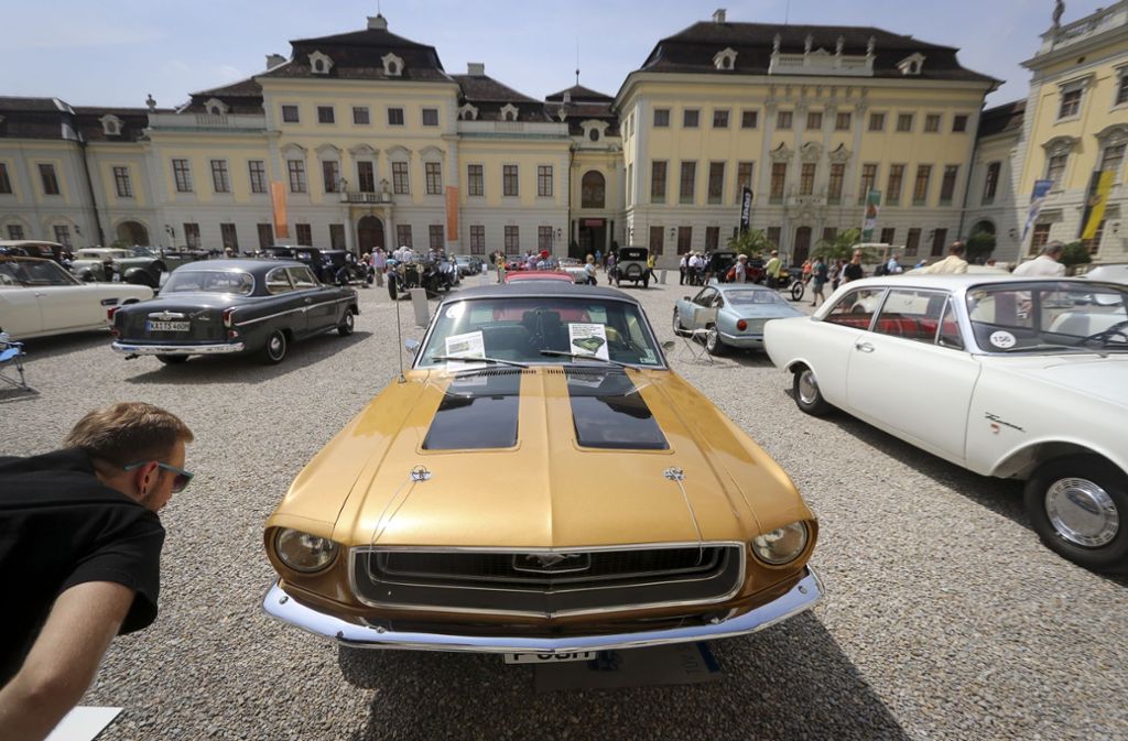 Retro Classics ist eine Veranstaltung für Freunde der gehobenen Fahrkultur. Seltene Oldtimer stehen etwa vom 7. bis zum 10. März vor dem Ludwigsburger Schloss.
