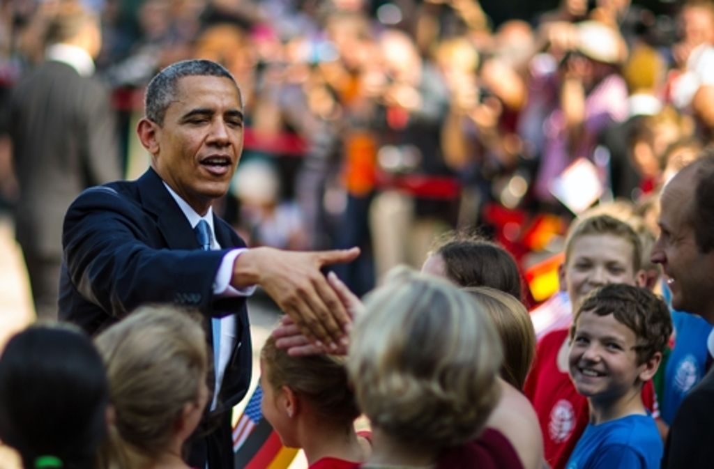 Am Mittwochvormittag traf sich Barack Obama mit Berliner Schülern nahe Schloss Bellevue.