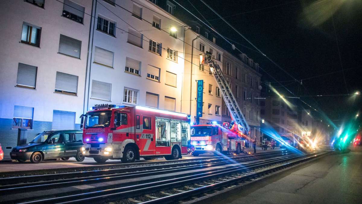 Brand in Stuttgart-Ost: Polizei evakuiert Gebäude und sperrt Neckarstraße