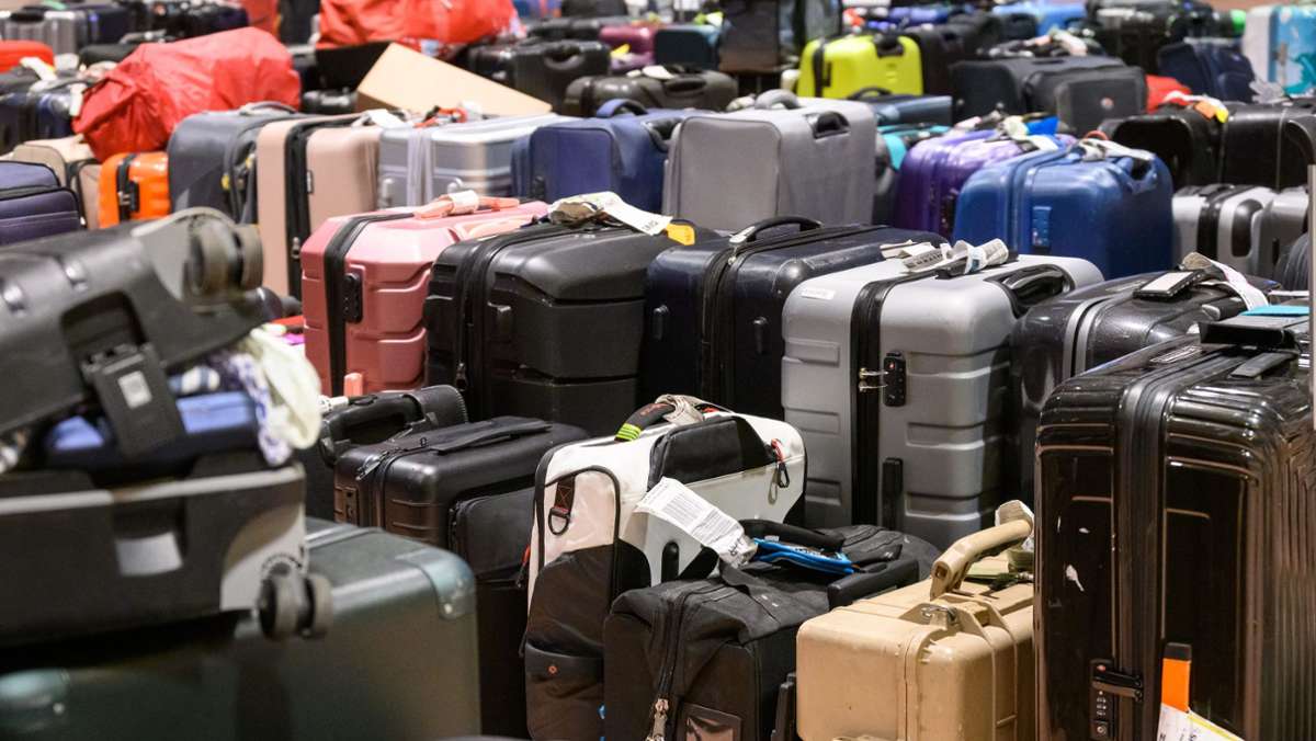 Lufthansa im Kofferchaos: Stuttgarterin wartet seit sechs Monaten auf Koffer