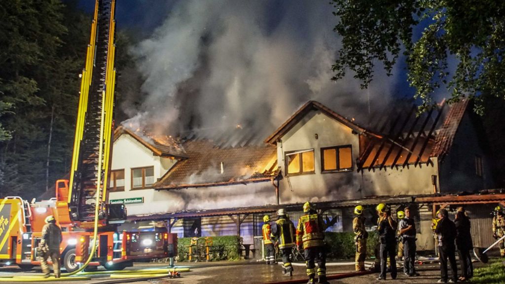Feuer im Schützenhaus bei Rutesheim: Ermittler sollen Brandursache klären