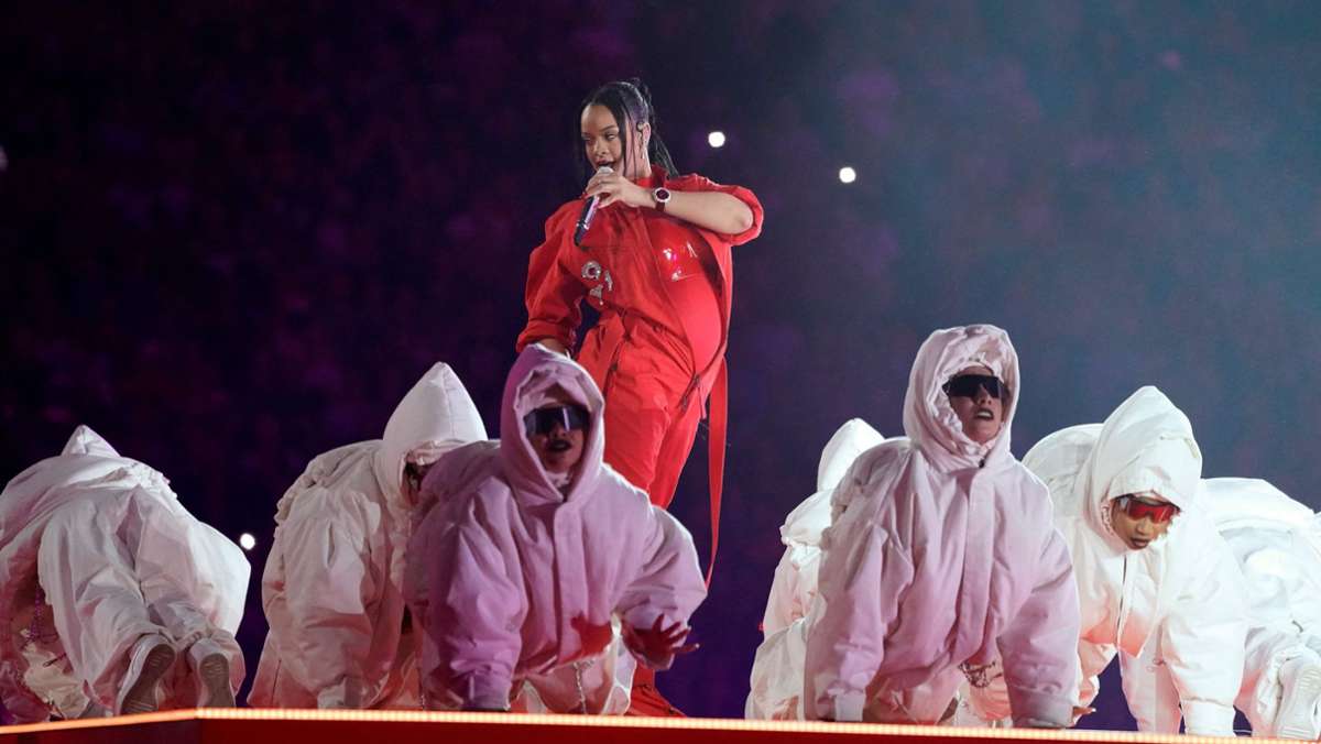 57. Super Bowl in Arizona: Rihanna enthüllt bei der Halbzeit-Show ein Geheimnis