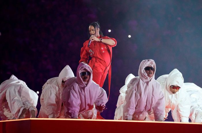 Rihanna enthüllt bei der Halbzeit-Show ein Geheimnis