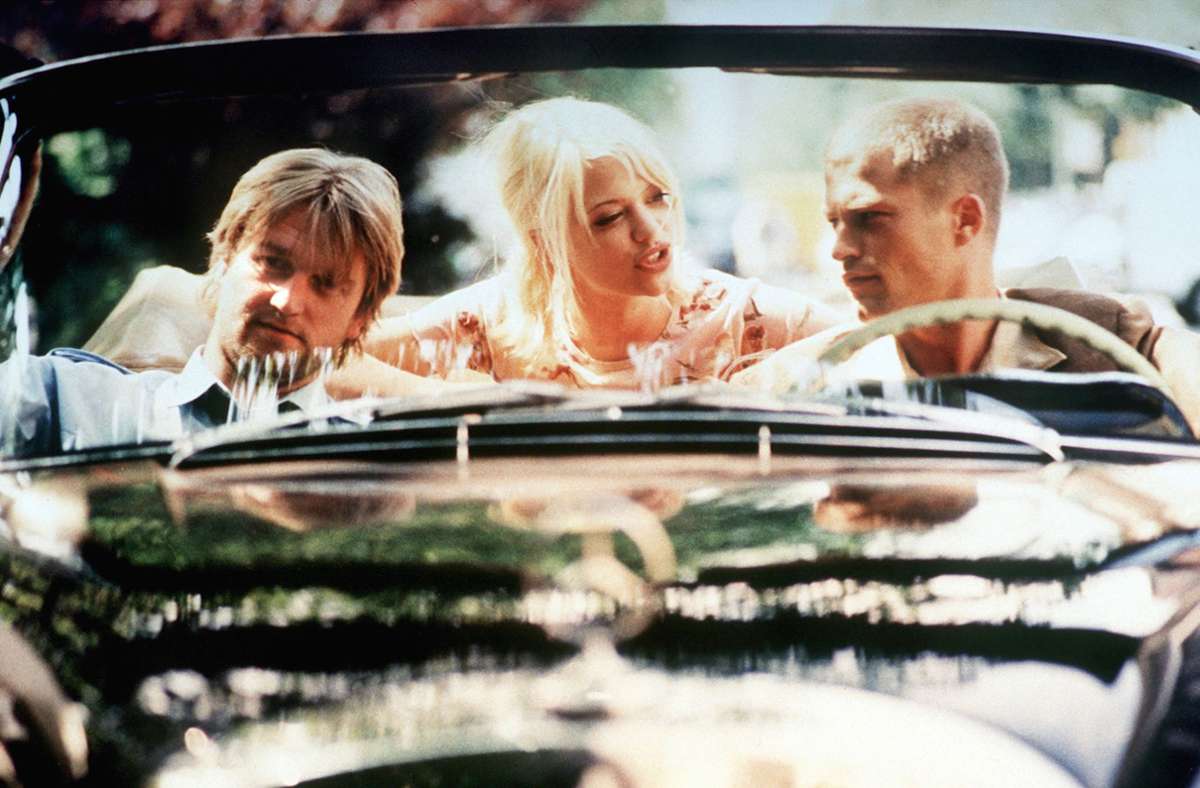 Detlev Buck, Heike Makatsch und Til Schweiger in einer Szene aus der Komödie „Männerpension“ aus dem Jahr 1996.