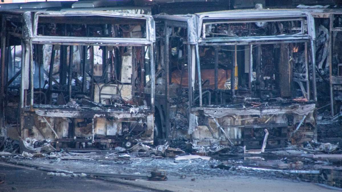 Feuer bei der SSB in Stuttgart: So sieht das abgebrannte Bus-Depot am Tag danach aus