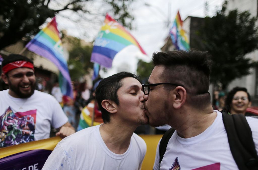 Weltweit wurden Gay-Pride-Paraden, wie hier in Asuncion in Paraguay, gefeiert.