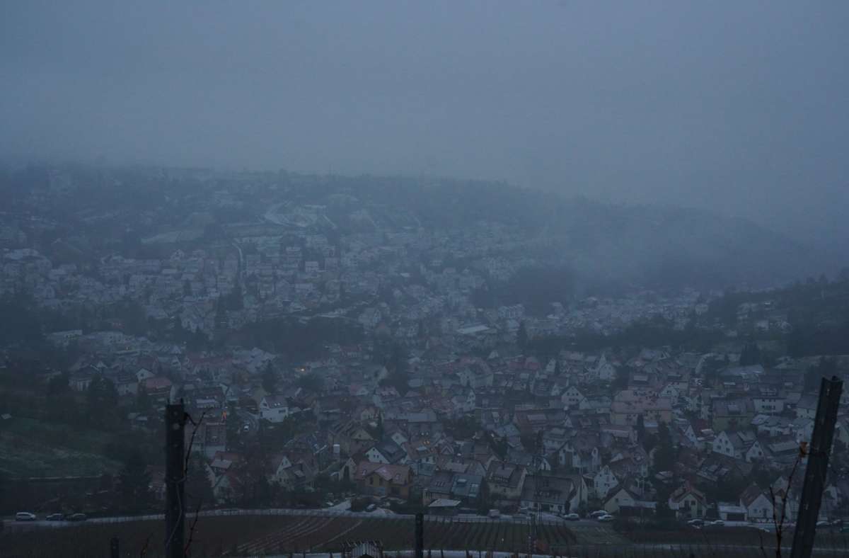 In Stuttgart fiel in der Nacht zum Dienstag Schnee.