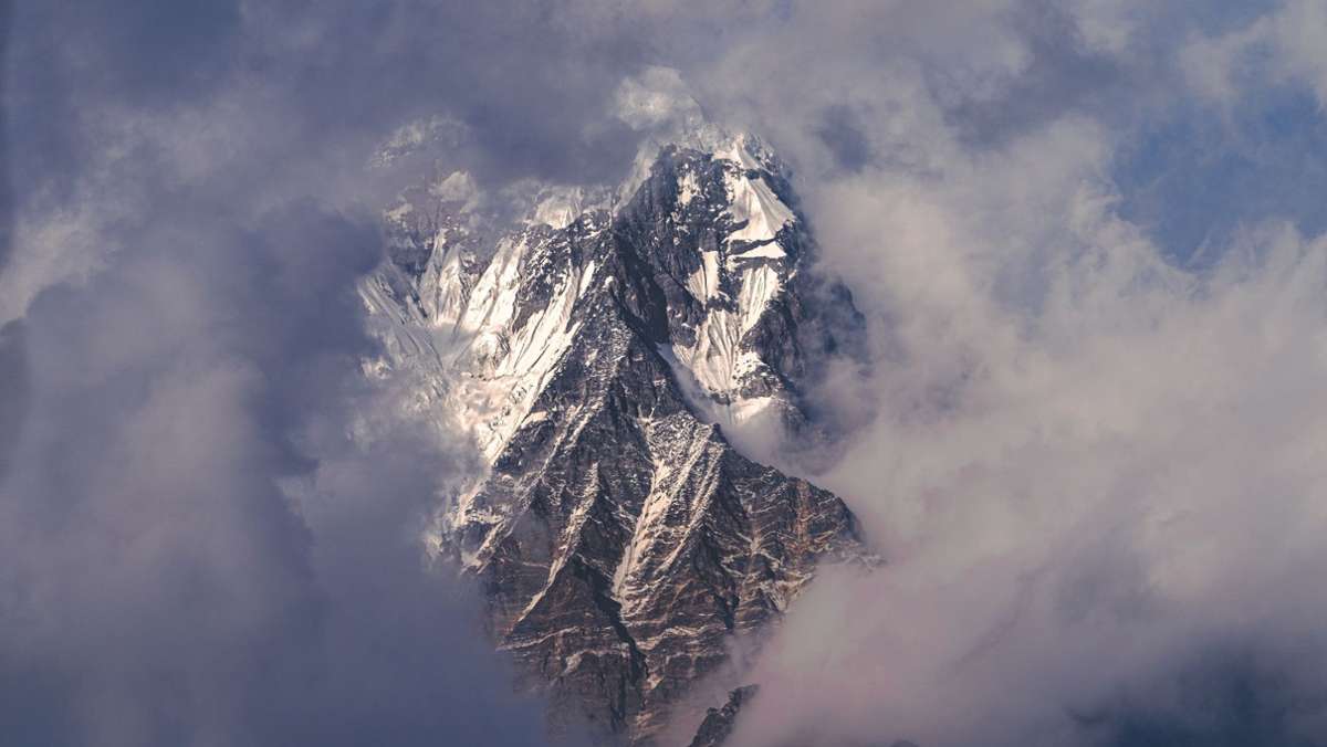 Mount Everest: Hubschrauber mit Touristen stürzt ab – sechs Tote