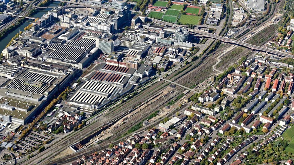 Stuttgart 21: Erörterung in der Sängerhalle: 370 Einwendungen gegen Abstellbahnhof
