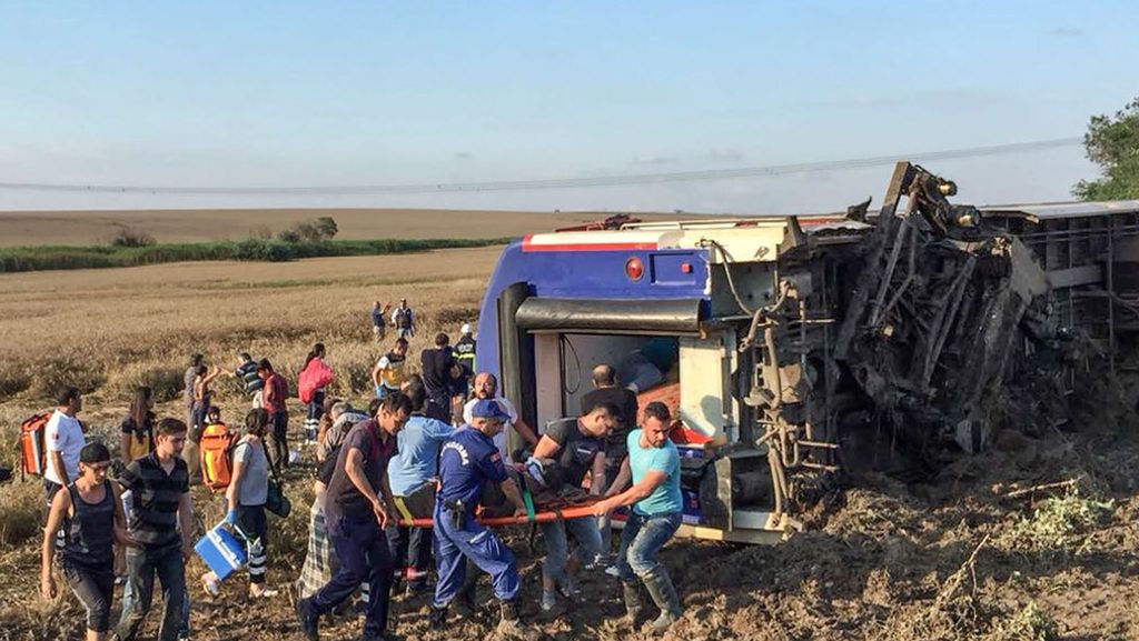 Türkei: Zehn Tote und 73 Verletzte bei Zugunglück