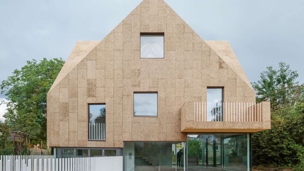 Wohnen in schönen Gebäuden: Außergewöhnliches Architektenhaus aus Kork