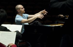 Weltbekannter Pianist  und Dirigent stirbt mit 51 Jahren