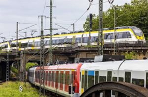 Jugendliche nehmen „Abkürzung“ entlang der S-Bahn-Gleise