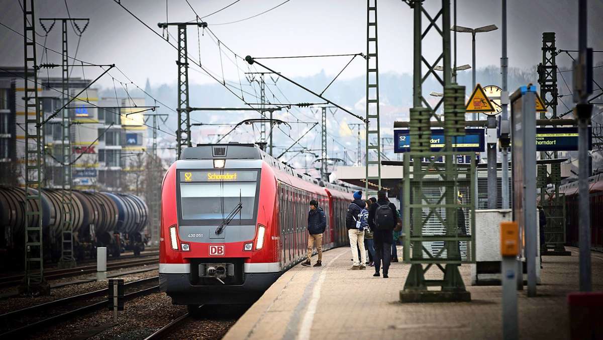 Regionalbahnhalt Vaihingen: „Es hat viel zu lange gedauert“