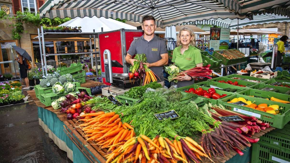 Marktzeit in Esslingen: Auf dem Eglisenhof treibt es das Gemüse auffallend bunt