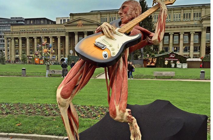 Toter Gitarrist auf dem Stuttgarter Schlossplatz
