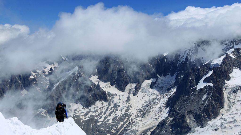 Unglück in den Alpen: Zwei deutsche Bergsteiger im Montblanc-Massiv erfroren