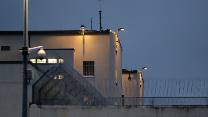 Wie intensiv darf man Terror-Häftlinge überwachen?
