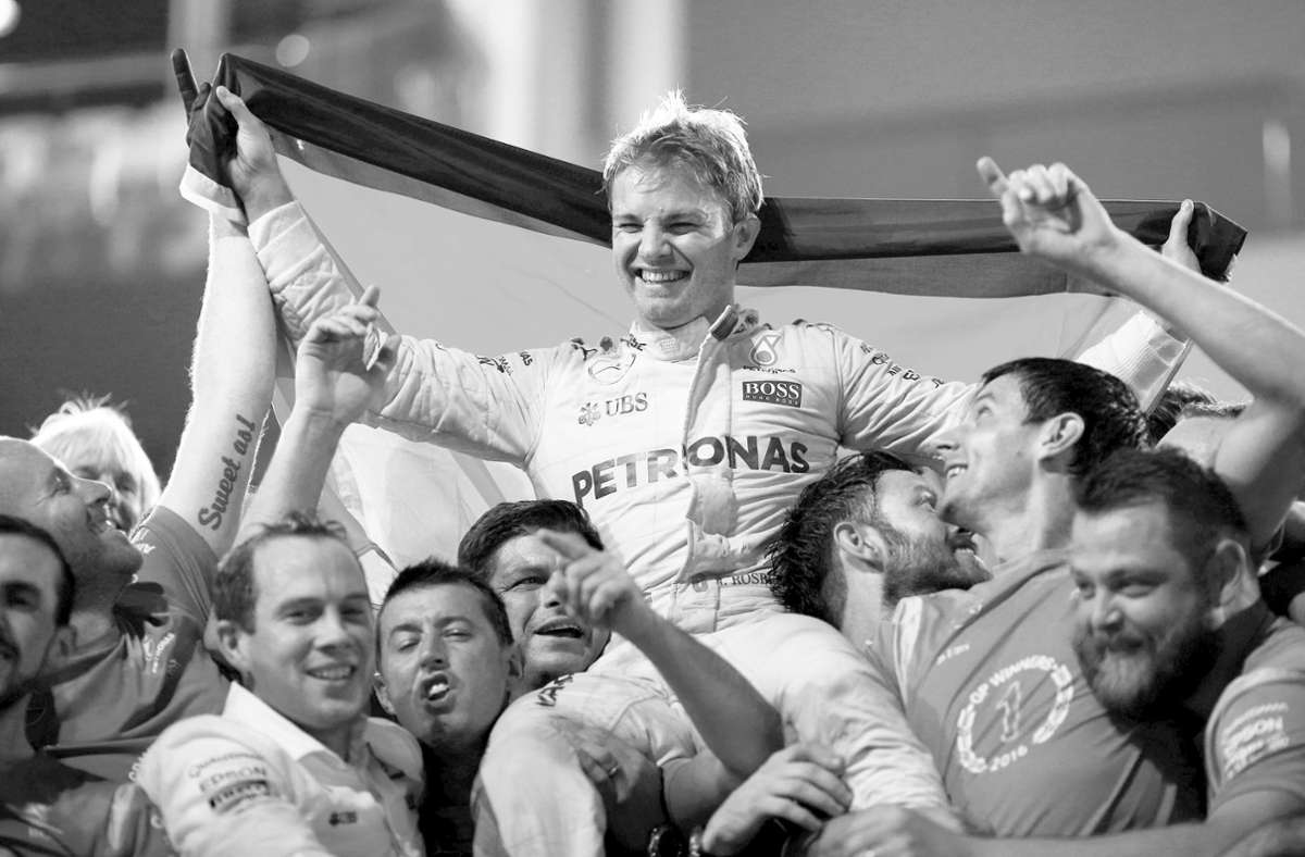 Nico Rosberg hatte das Rennfahrer-Gen offenbar im Blut. Erst wurde sein Vater, der Finne Keke Rosberg, 1982 Formel-1-Weltmeister, 2016 holte Nico Rosberg den Titel. Wenige Tage später verkündete er sein Karriereende.
